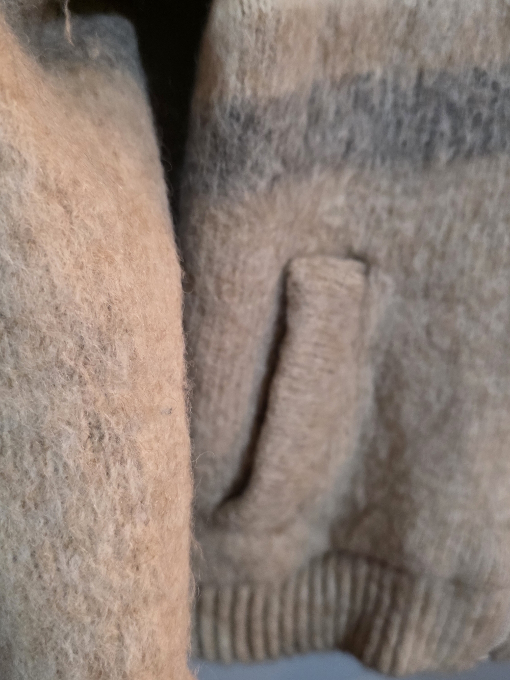 A.P.C. Cream Wool Robe Labelled "Jasper" - Picture 8 of 11